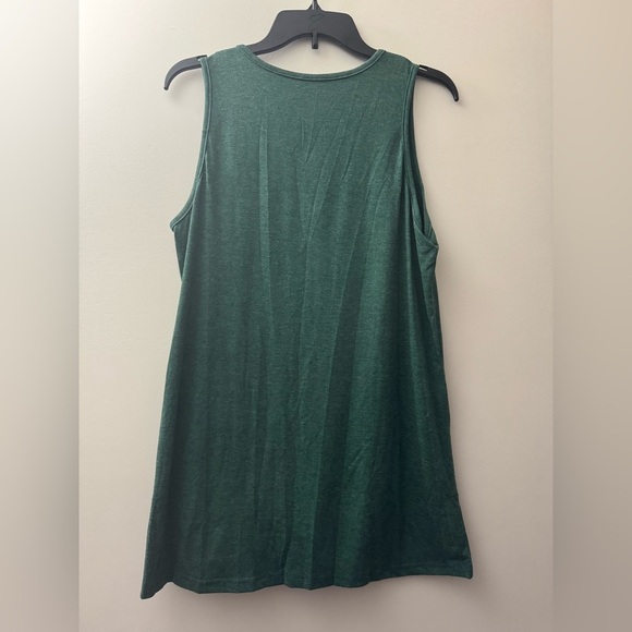 Green Tank Top with Yellow Sunshine Graphic - Picture 3 of 3